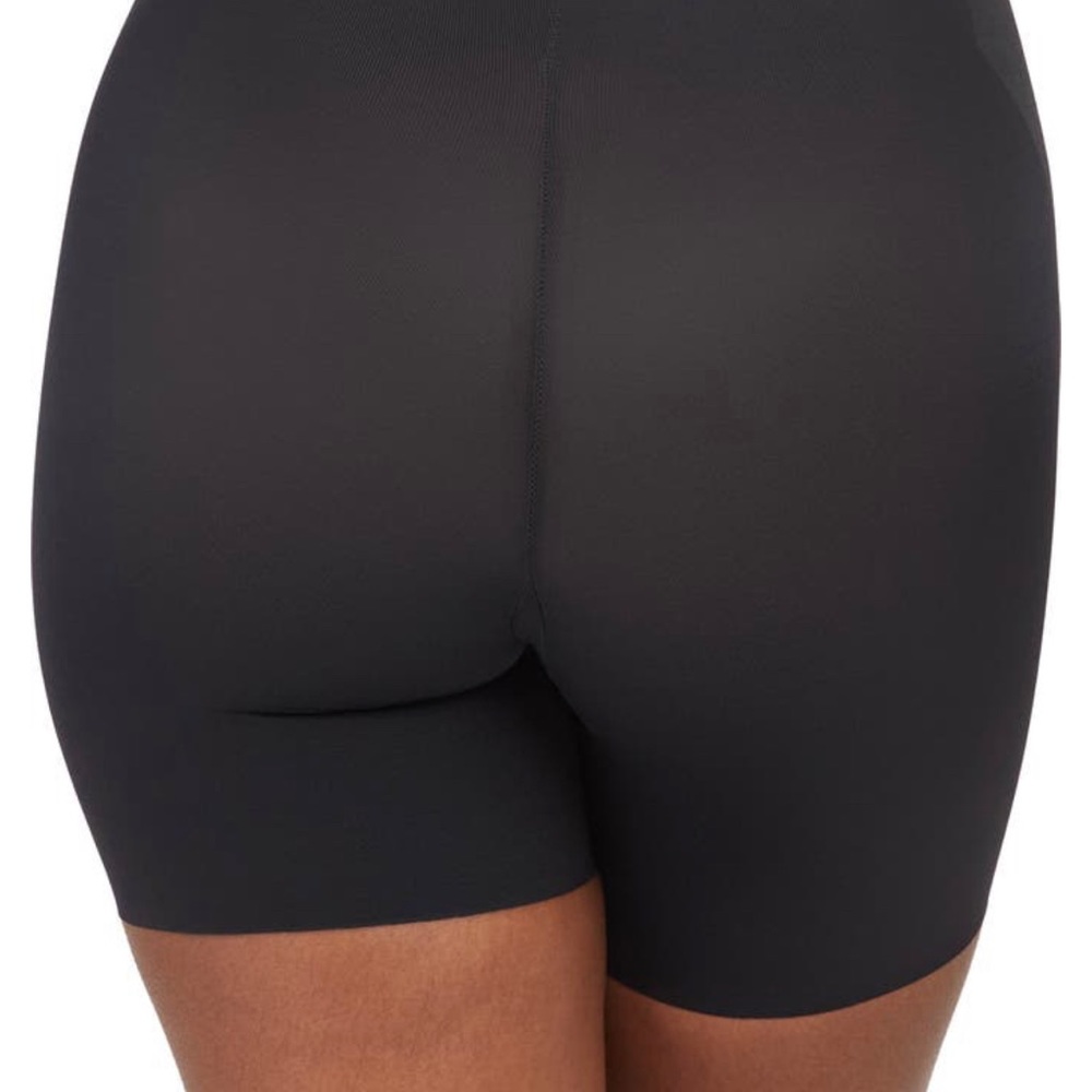 SPANX Shorts - Picture 3 of 9